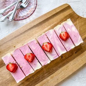 Breakfast Cheesecake Bars - Eva Koper