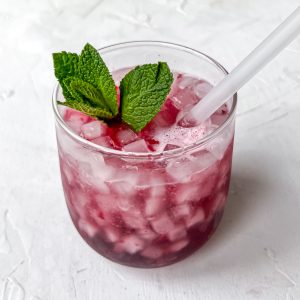 Strawberry & Blueberry Smash Mocktail Eva Koper